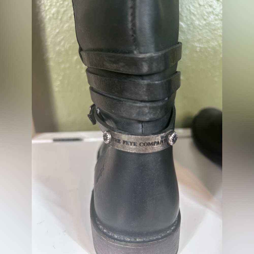 Frye knee high black belted leather pull on style riding boots Size 7.5 western - Picture 4 of 10